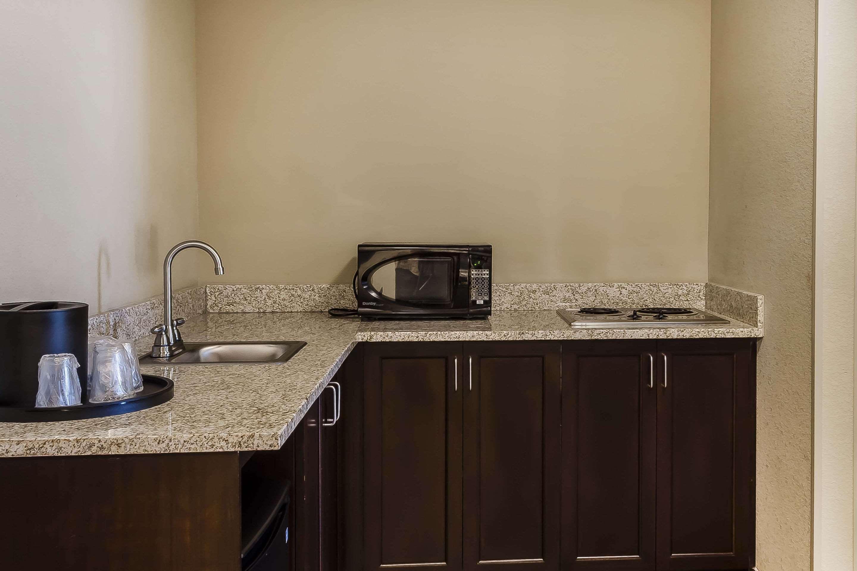Comfort Inn & Suites Dothan East Экстерьер фото