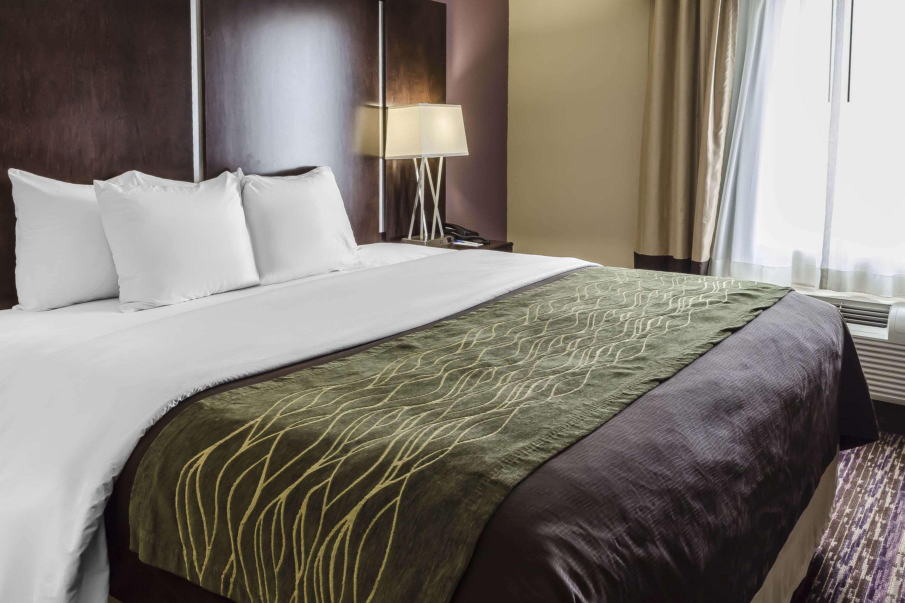 Comfort Inn & Suites Dothan East Экстерьер фото