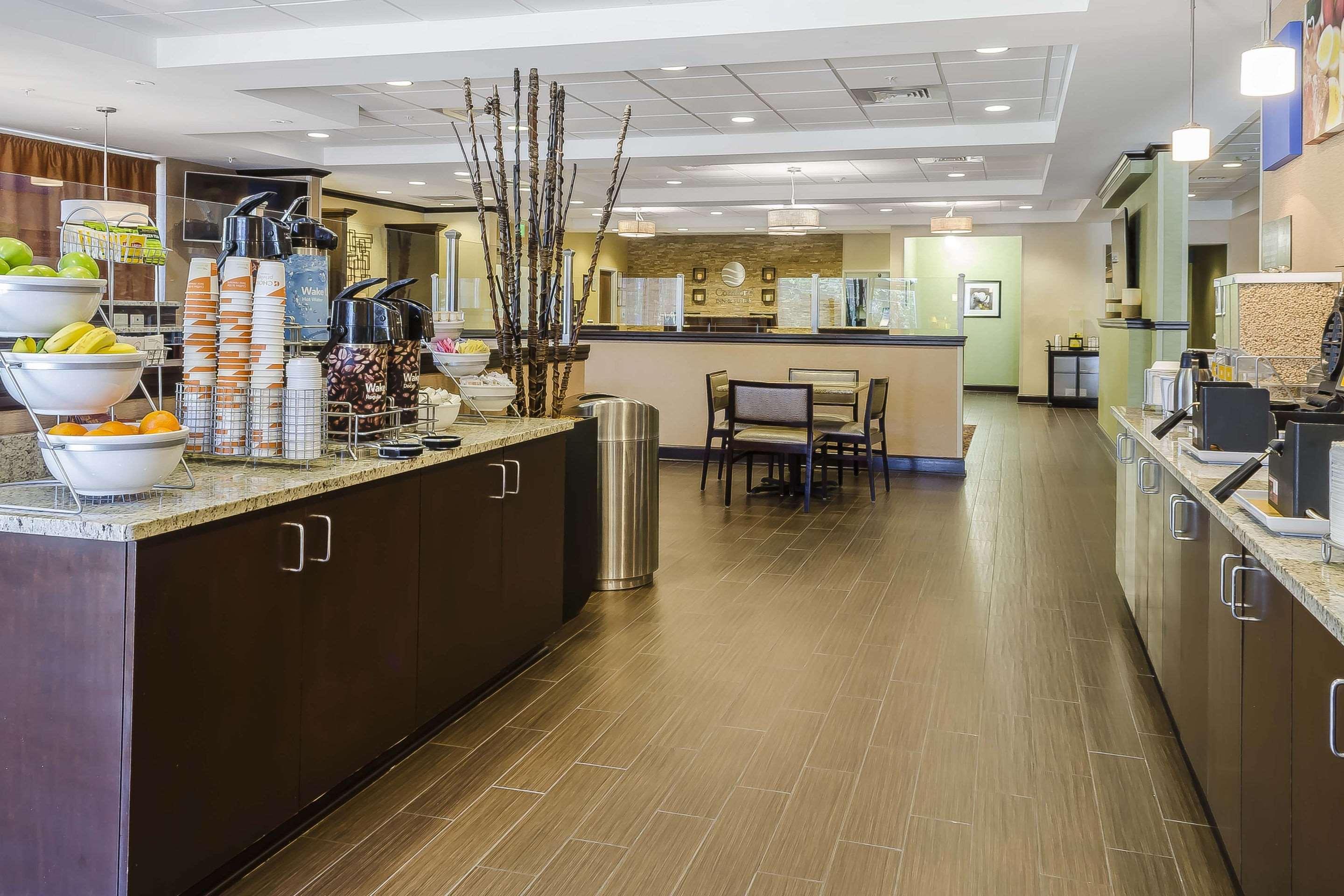 Comfort Inn & Suites Dothan East Экстерьер фото
